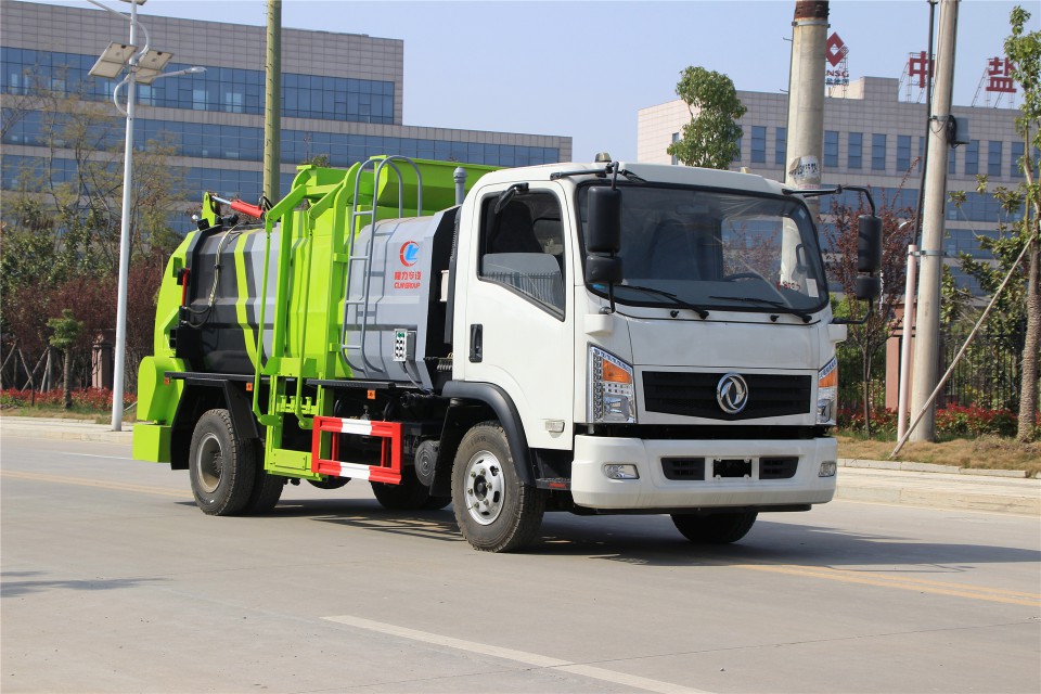 東風(fēng)御虎7立方程力餐廚垃圾車 (22)