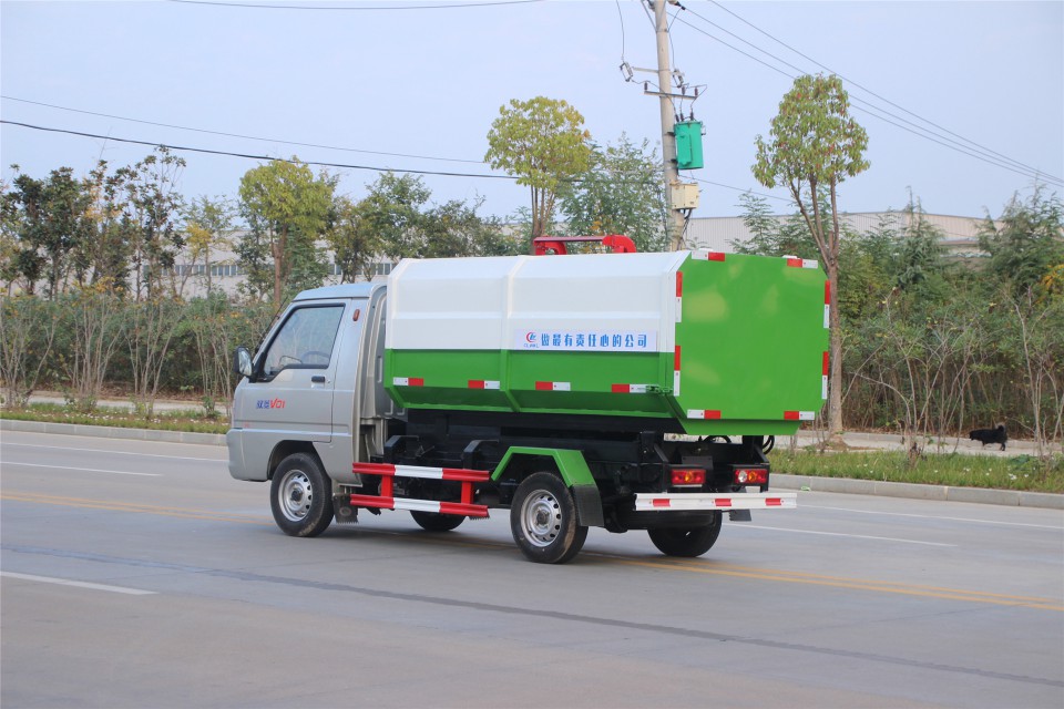 福田時代馭菱3立方程力掛桶垃圾車 (8)