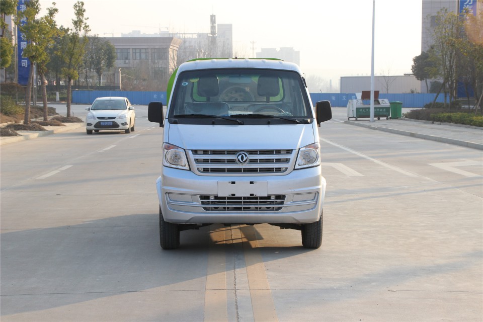 東風(fēng)小康程力鉤臂拉臂垃圾車  (2)